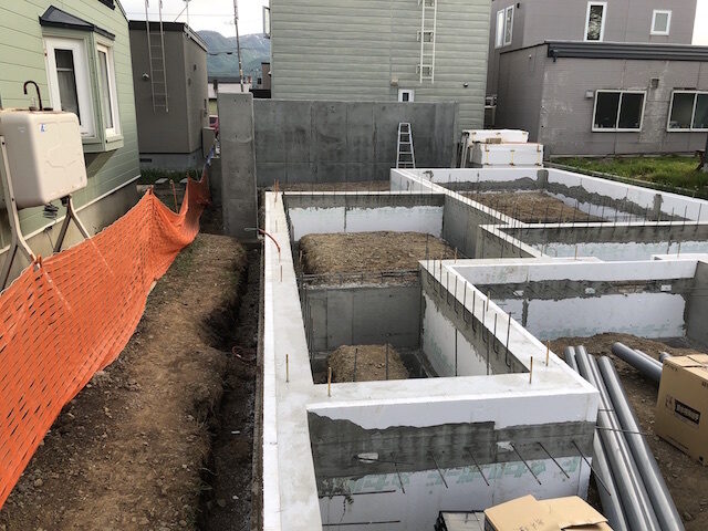 Neco18052402